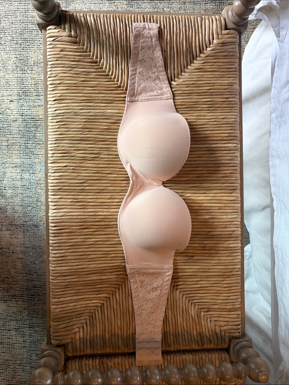 Chantelle Strapless Light Blush Push-Up Bra